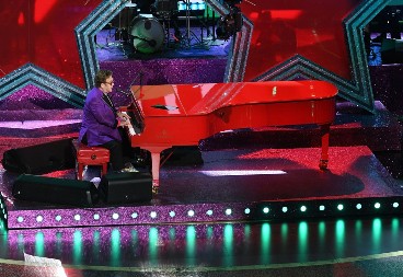 Lekar bio šokiran bizarnim zahtevom pevača: Na operaciju je hteo da ide samo pod jednim uslovom