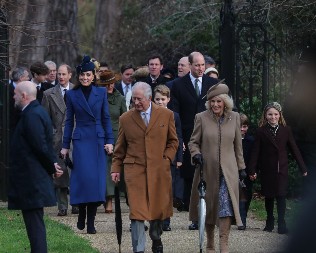 Internet gori zbog snimka kralja Čarlsa i Kejt Midlton: Sada tačno znamo kakav odnos imaju svekar i snaja!