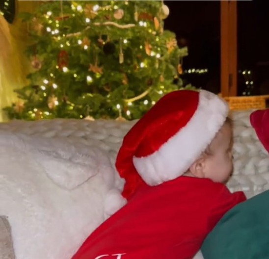 Beba raspilavila 3 miliona ljudi: Mama je sinu postavila pitanje, a zbog njegove reakcije ljudi plaču od smeha!