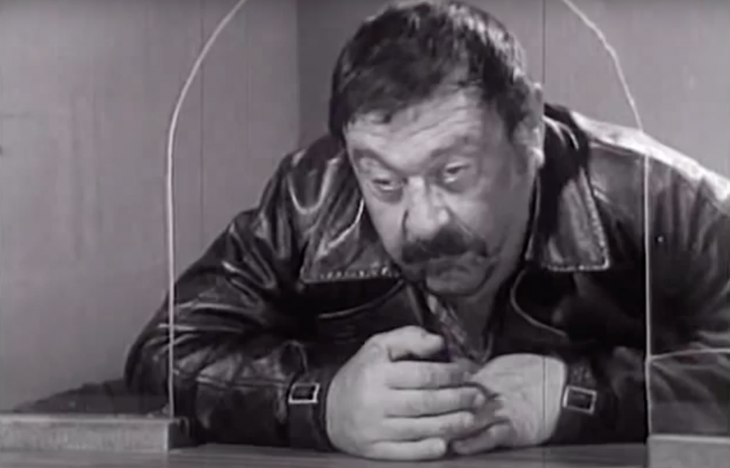 Niko ne može da veruje da je to on, svi ga pamte drugačije: Evo kako je Pavle Vuisić izgledao u mladosti, skoro neprepoznatljiv