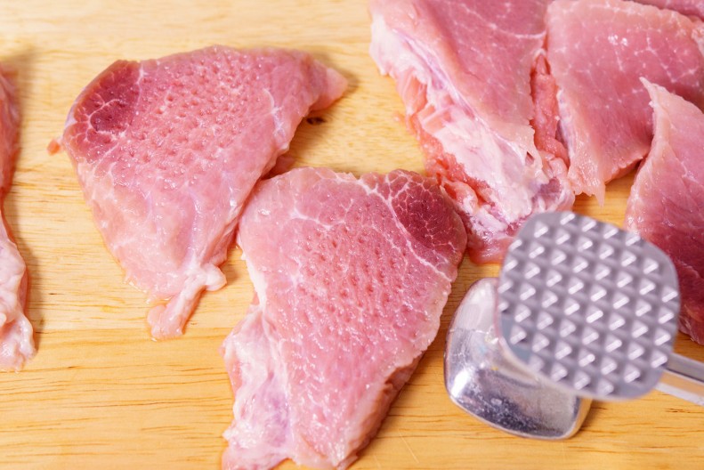 Ma kakva marinada, kakvi bakrači, samo ovo! Meso se doslovno topi u ustima, neće biti uopšte žilavo kada dodate samo 1 sastojak