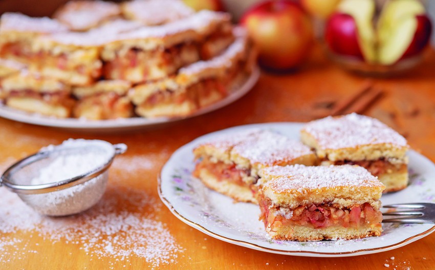 Uz trik iz restorana pita s jabukama neće biti gnjecava: Stavite 1 neobičan sastojak, kore će biti vazdušaste, a neće se raspadati