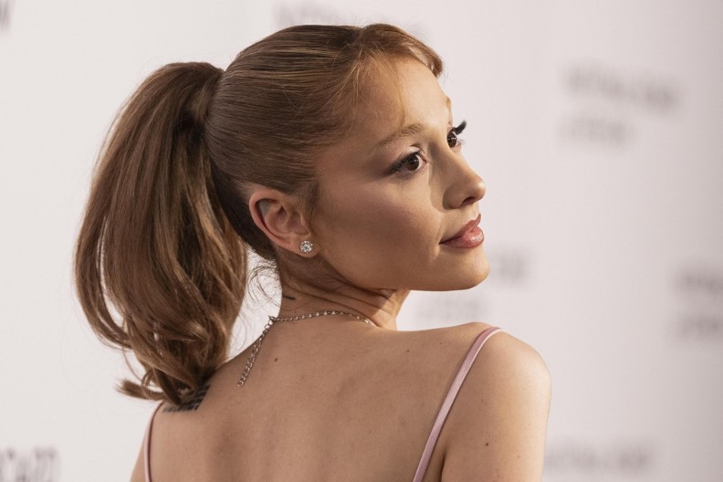 ,,Ludi ste, ludi ste...": Ovo je bila reakcija Arijane Grande na pitanje o kome smo svi razmišljali, a tiče se glumice koju obožavaju Srbi