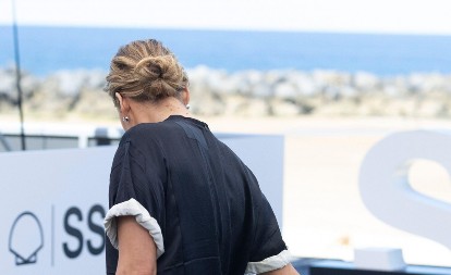 Vau, kakva transformacija! Glumica u jednom danu promenila izgled, zbog ove sitnice izgleda kao skroz druga osoba