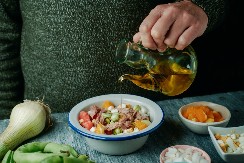 Sutra počinje Božićni post: Nutricionistkinja otkriva kako da pripremite telo bez šoka, postepeno odvikavanje od namirnica je ključno