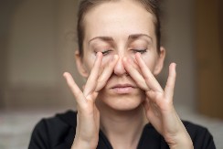 Gubitak mirisa kao alarm za uzbunu: Uobičajen simptom može nagovestiti opasne bolesti, povezan je sa mozgom