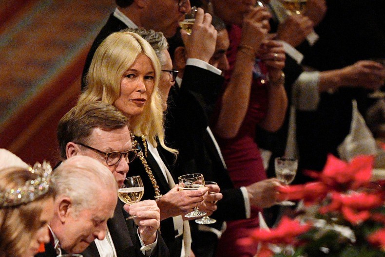 Haljina Klaudije Šifer je suva moć: Fantazija od 6.200 evra pomrsila svima konce u dvorcu Vindzor