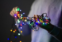 Ove novogodišnje lampice su najsigurnije za vaš dom:  Znatno smanjuju rizik od požara