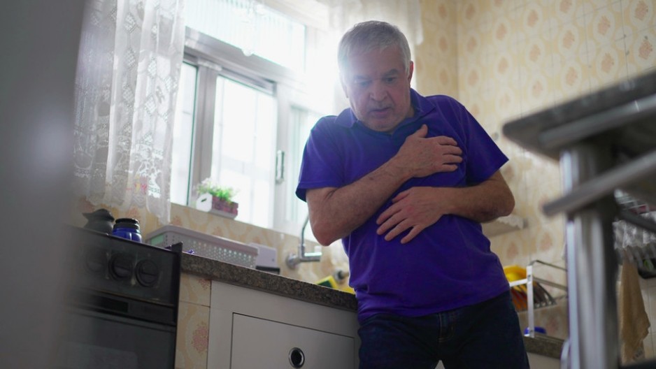 Srbin bez ovoga ne može da zamisli zimu – a opasno je za srce: Mnogi ga jedu svakog dana, a kardiolog upozorava, ovo je hrana koja diže pritisak u nebesa!