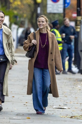 Prekopajte ormare i kutije u podrumima: Torba koju su pre 30 godina nosile sve žene u Srbiji, ponovo je hit, takmiče ko će pre da je kupi