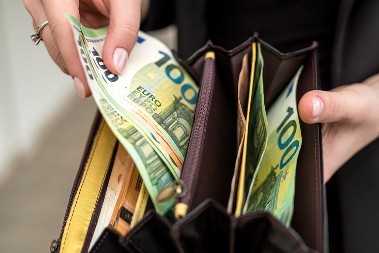 Oni ne moraju da brinu, samo treba da se raduju 2026. godini: 3 horoskopska znaka će se opariti u prvoj polovini januara, doživeće finansijski procvat