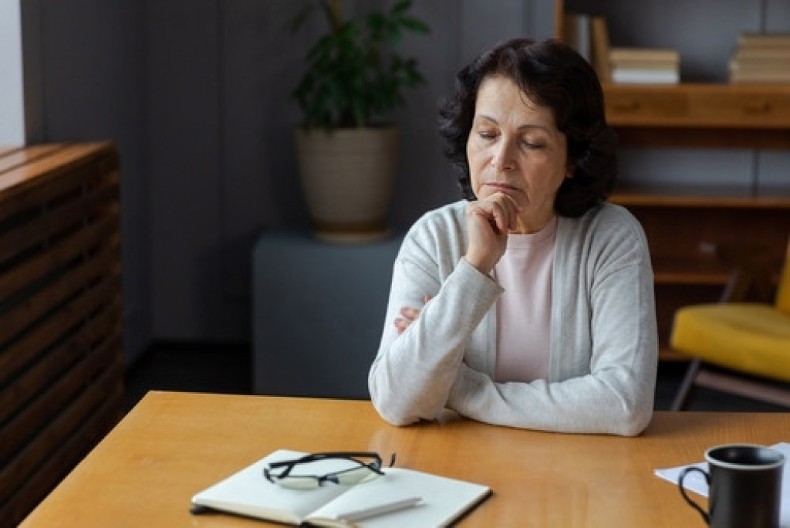 Majka u panici zbog veze svoje ćerke: "On je 17 godina mlađi i ponašaju se čudno"