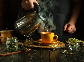 Vratite ravnotežu u želucu posle prazničnog prejedanja: Evo kako se rešiti viška kiseline i olakšati varenje (RECEPT)